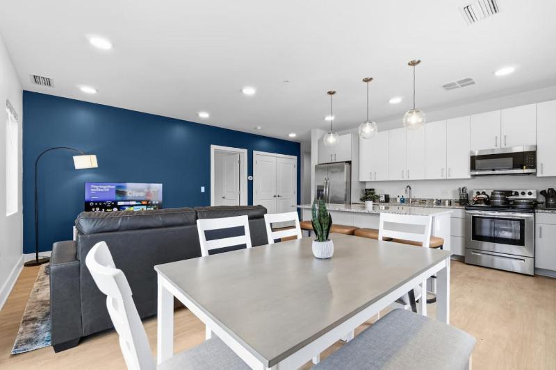 Unit 318 - image 20