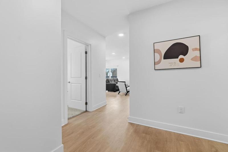 Unit 318 - image 2