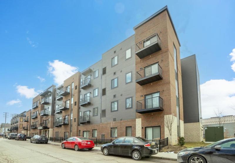 Unit 318 - image 12