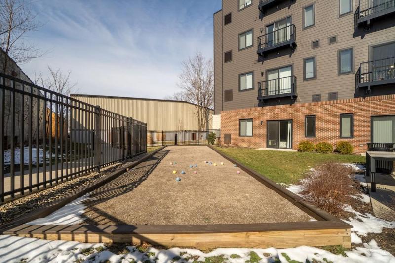 Unit 318 - image 25