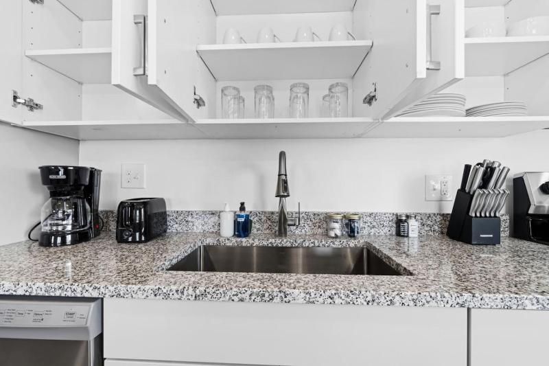 Unit 310 - image 28