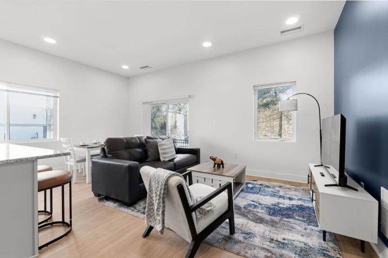 Unit 118 - image 17