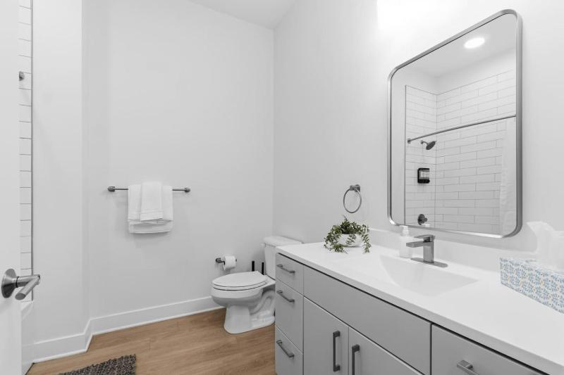 Unit 119 - image 40