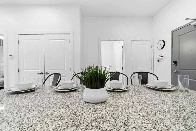 Unit 119 - image 28