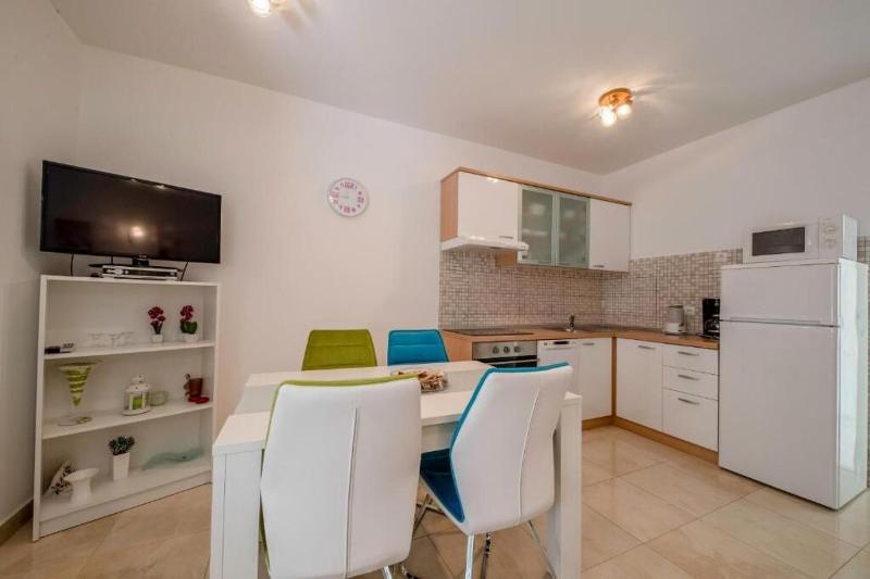 Apartments Lili - image 23