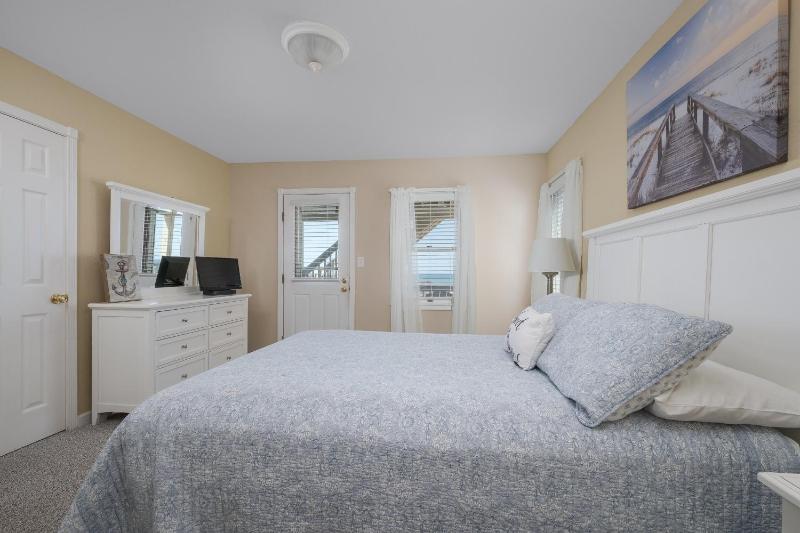 5458 - Pier 1 Retreat - image 15