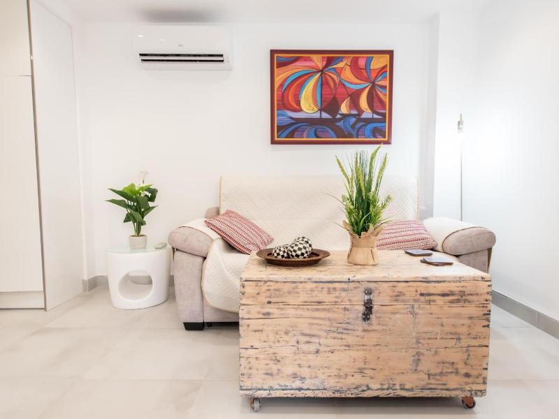 Holidays2Malaga Homely Bysso with terrace - image 15