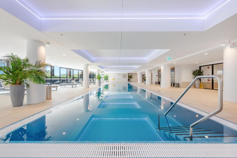 Modern Woden Stay Pool n Gym Parking Hospital - image 7