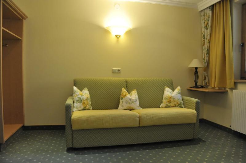 Junior Suite with Balcony image 4