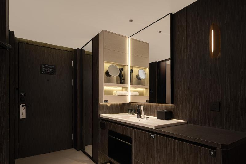 Atour Hotel Hangzhou Wenhui Road West Lake Cultural Plaza - image 3
