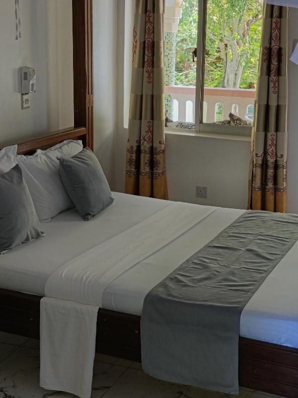 Manyatta Azure Boutique Hotel - image 15
