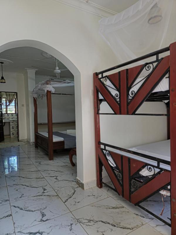 Manyatta Azure Boutique Hotel - image 14