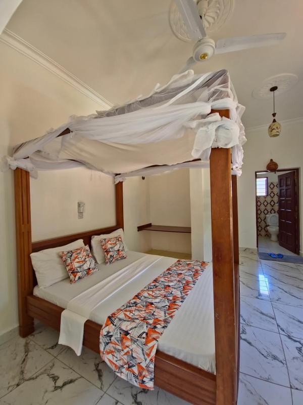 Manyatta Azure Boutique Hotel - image 9