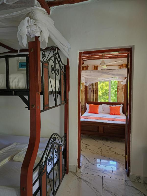 Manyatta Azure Boutique Hotel - image 12