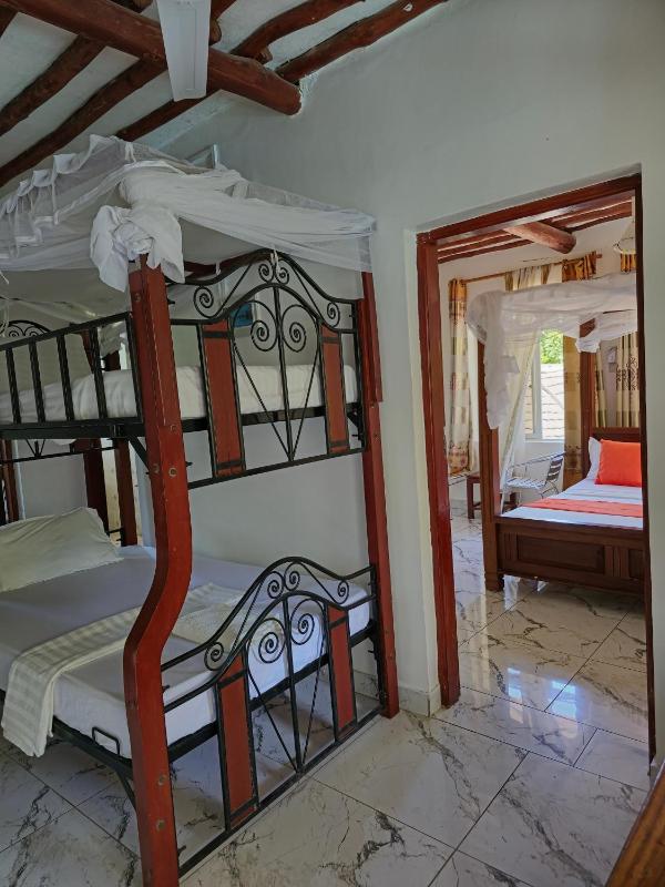 Manyatta Azure Boutique Hotel - image 7