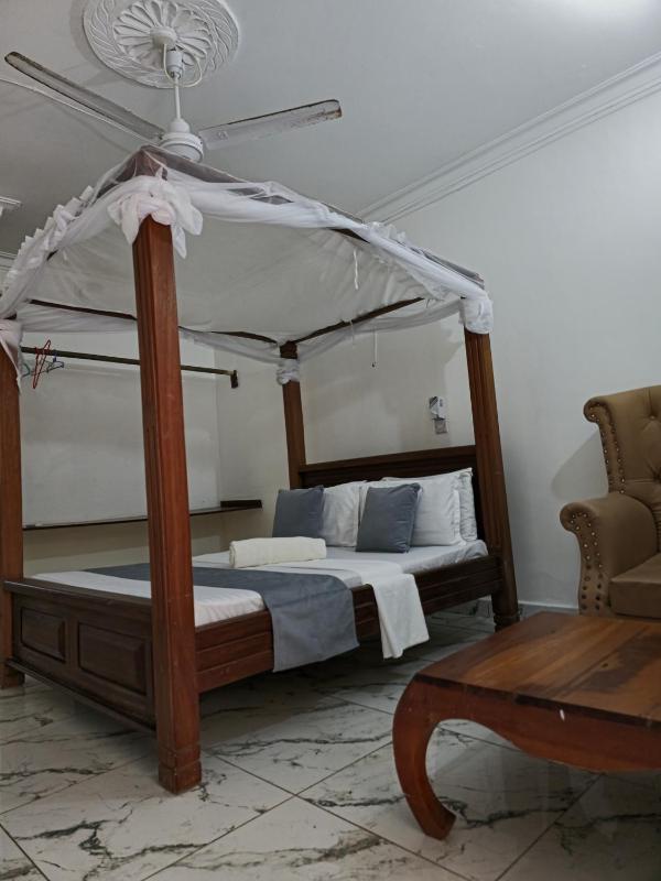 Manyatta Azure Boutique Hotel - image 2