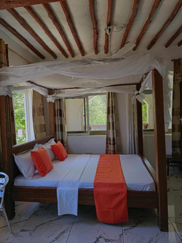Manyatta Azure Boutique Hotel - image 6