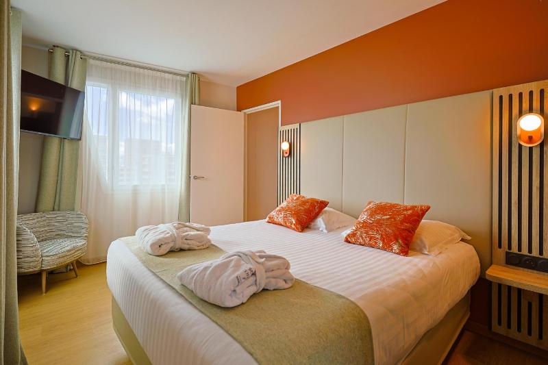 Seven Urban Suites Nantes Centre - image 1