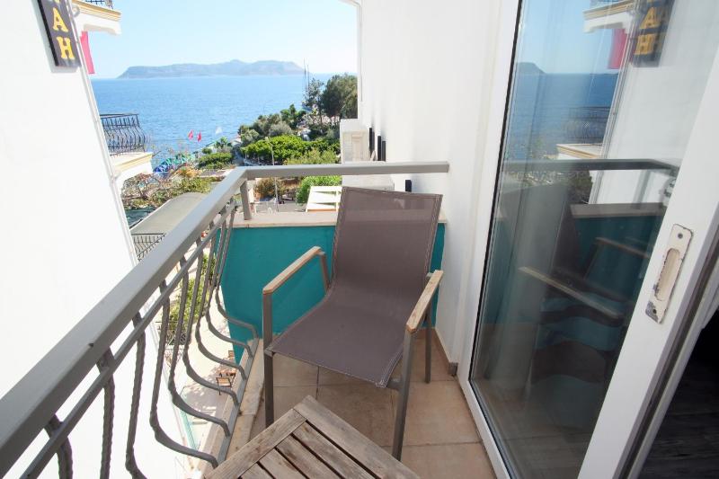 Nur Hotel - image 14