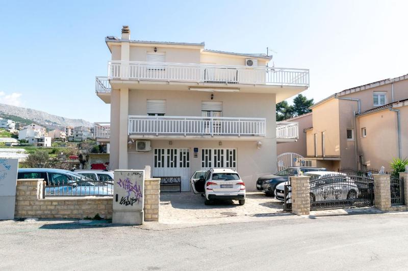 Apartments Knez - image 12