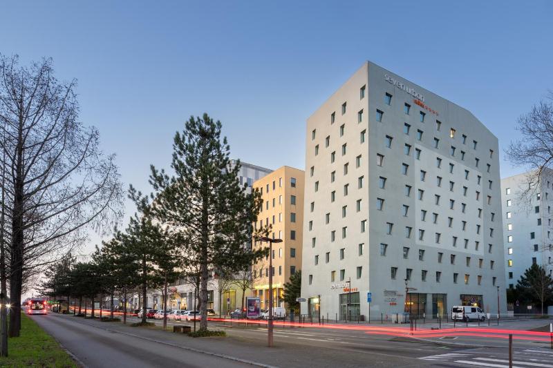 Seven Urban Suites Nantes Centre - image 21