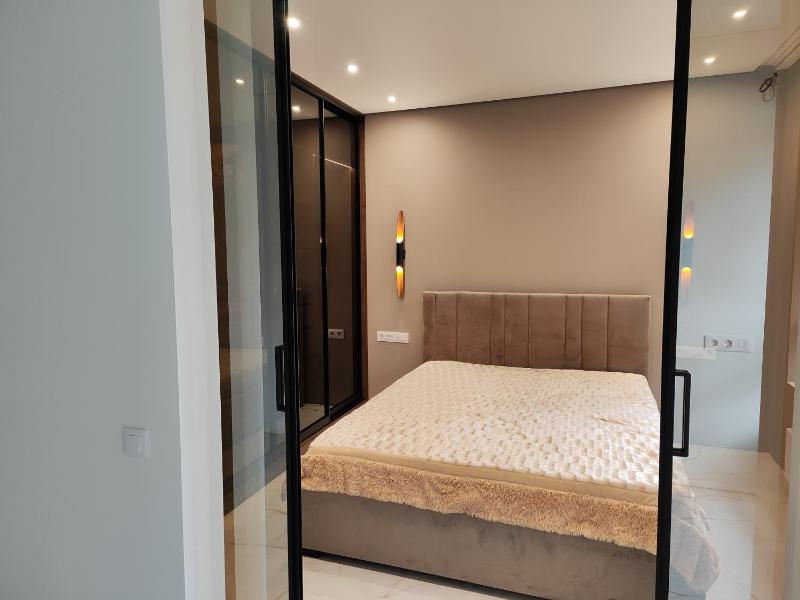 Kiev business class nice new apartment in the center near metro and park - image 10