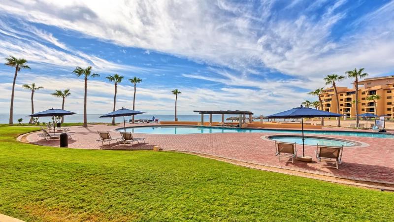 Ground Floor 1BR Beachfront - Steps to Pool - Princesa E104 - BeachBumCondos - image 17