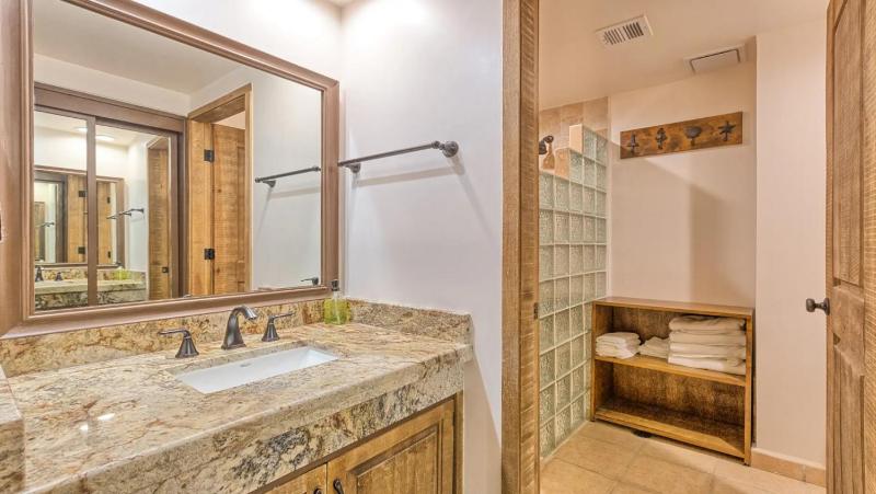 Ground Floor 1BR Beachfront - Steps to Pool - Princesa E104 - BeachBumCondos - image 27