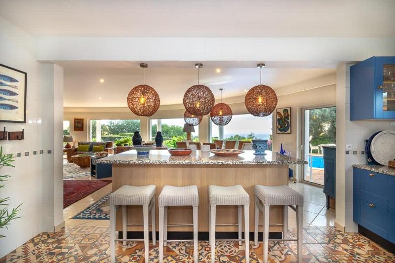 Casa Polgoda luxury villa with ocean views - image 23