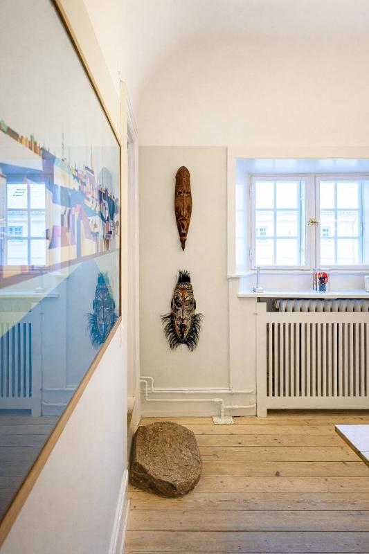 Holsteins Palace Luxury Apartment - image 7