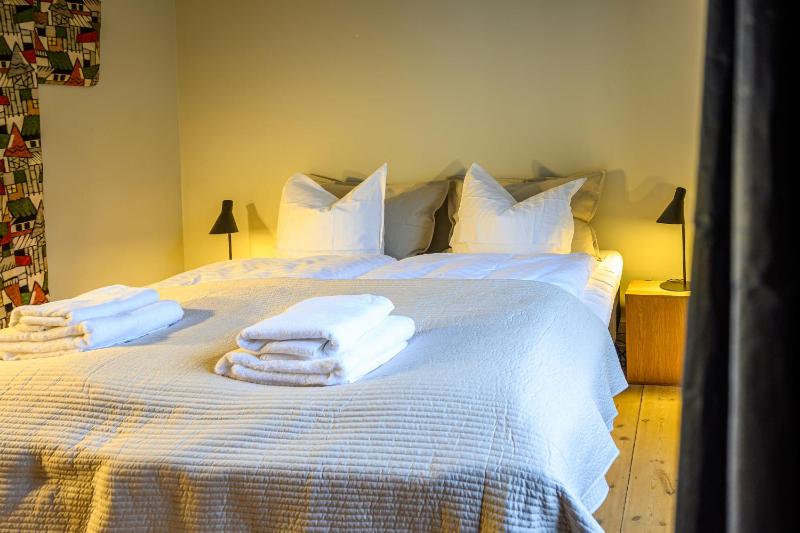 Holsteins Palace Luxury Apartment - image 11