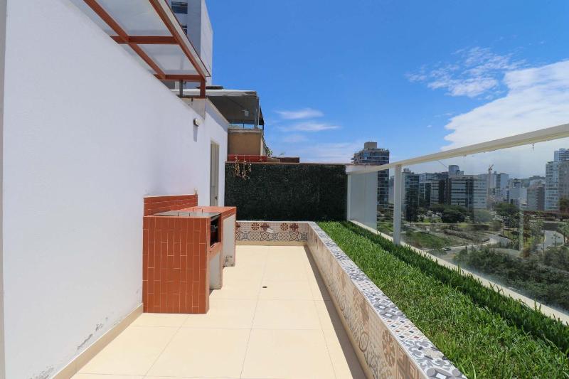 Deluxe 1BR near Malecon in the Heart of Barranco by Wynwood House - image 4