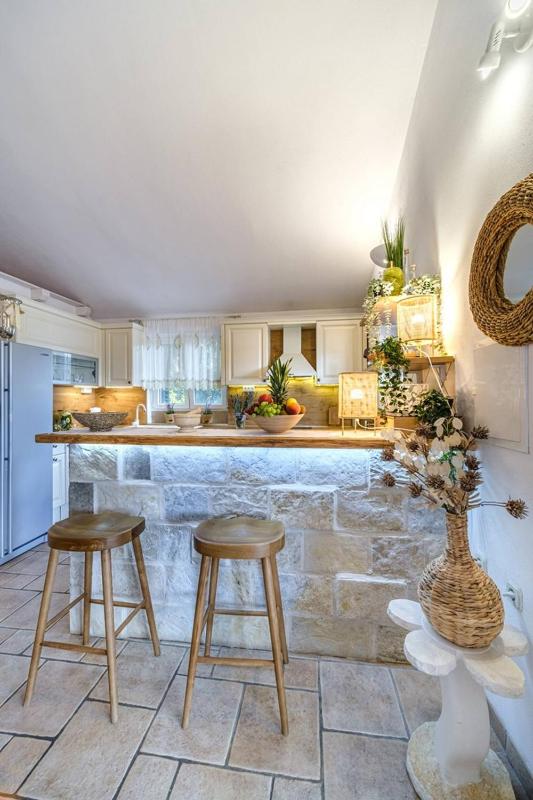 Beachfront House Mir Brač near Supetar with pool and jacuzzi - image 7