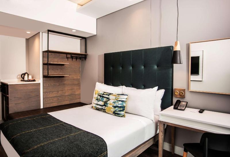 StayEasy Maputo - image 12