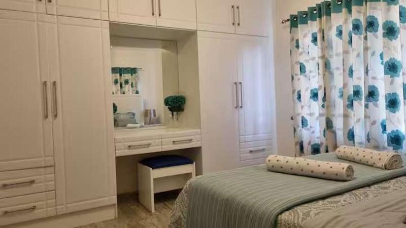 Cottage - Sleeps 4 - Pool - Near Airport - image 14
