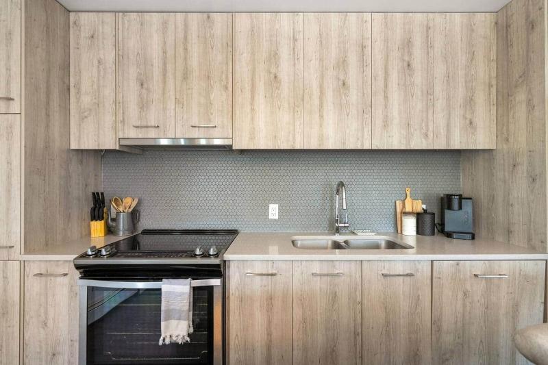 Coastal Cove Unit 108 Near UofA Hospital Whyte - image 11