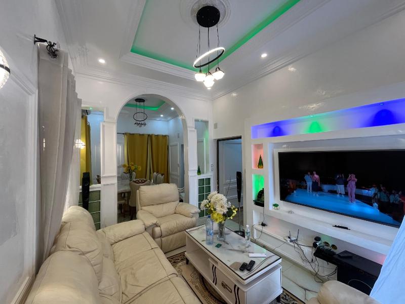 Appartement luxueux chambre salon - image 5