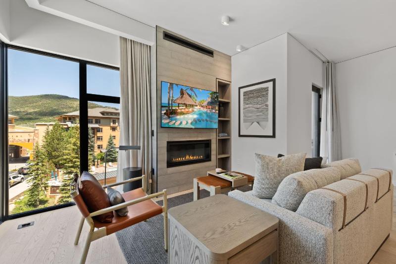 Canyons Village Retreat at Pendry Park City Utah - image 4