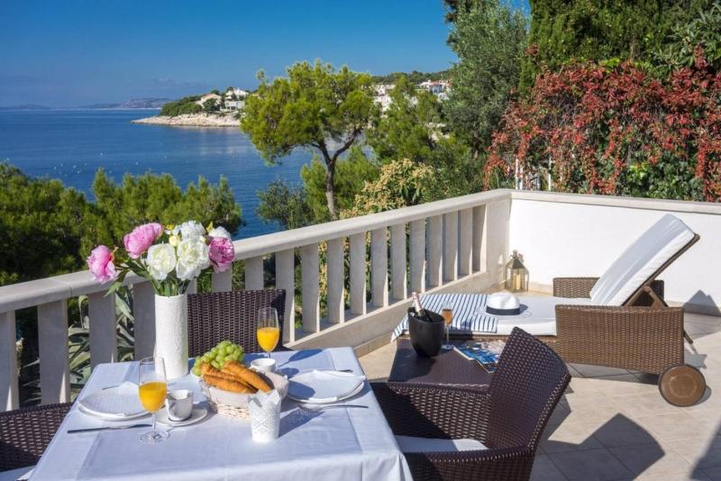 Luxury Villa Primosten Oasis by the beach with pool - image 1
