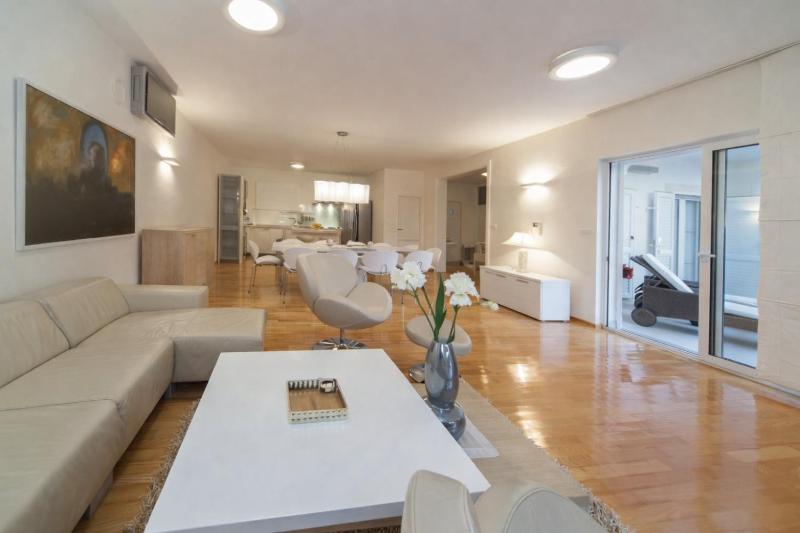 Luxury Villa Primosten Oasis by the beach with pool - image 28
