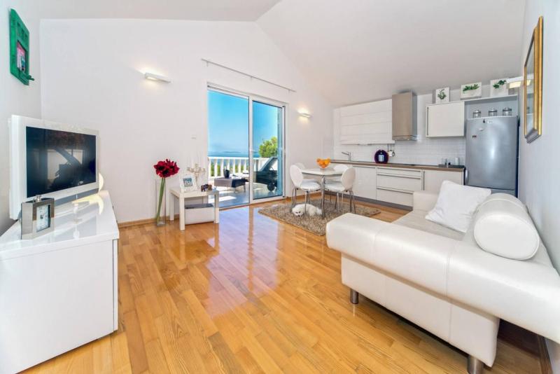 Luxury Villa Primosten Oasis by the beach with pool - image 10