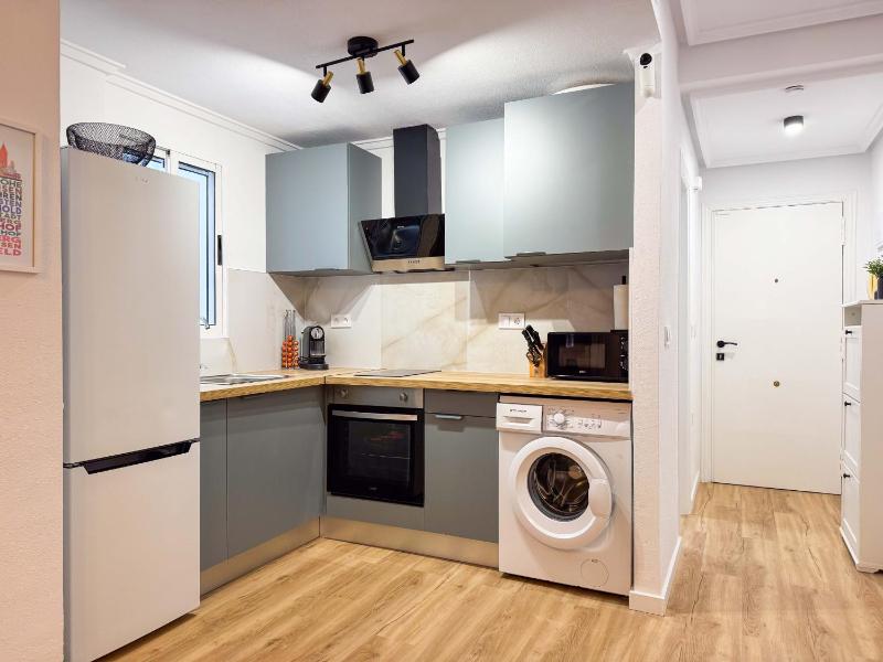 037 Modern Sweet Apartment - Alicante Holiday - image 9