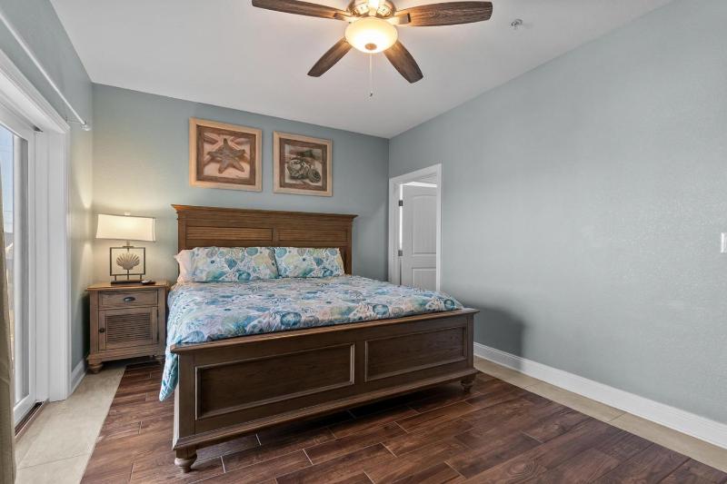 5376 - Wench's Pad 2 - image 38