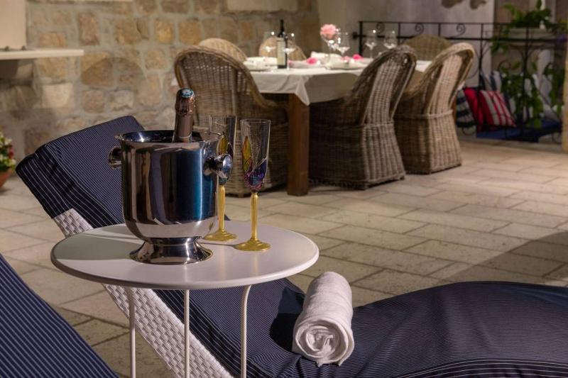 Luxury Villa Murvica with private pool near the beach in Murvica on Brac island - image 16