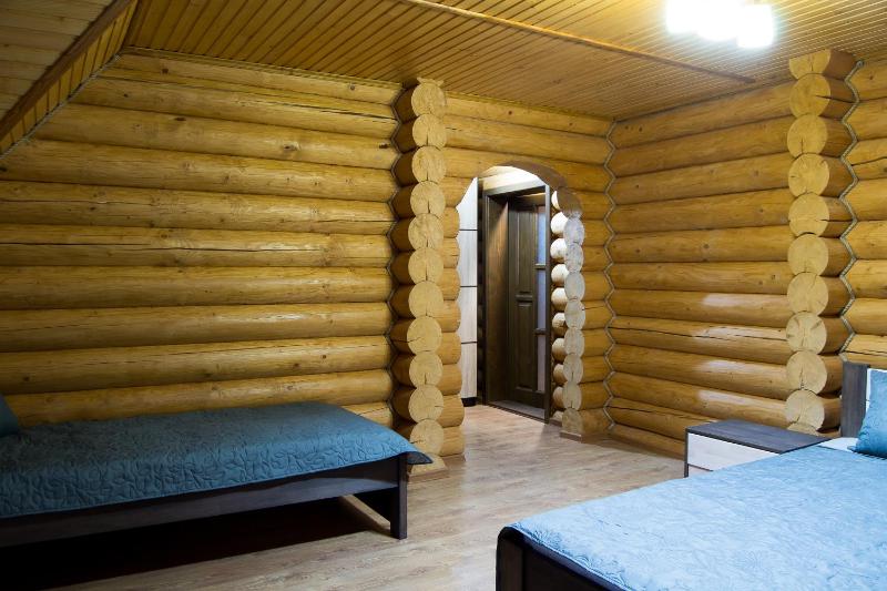 Triple Room with Balcony image 2