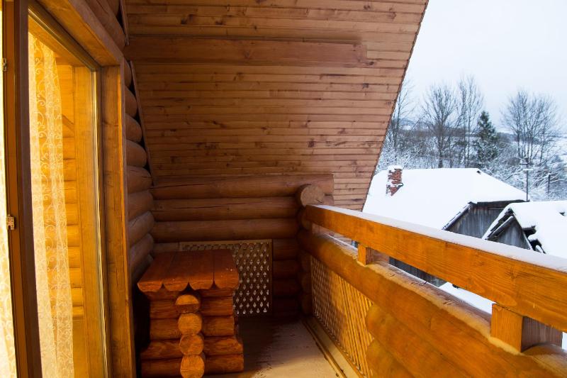 Triple Room with Balcony image 3