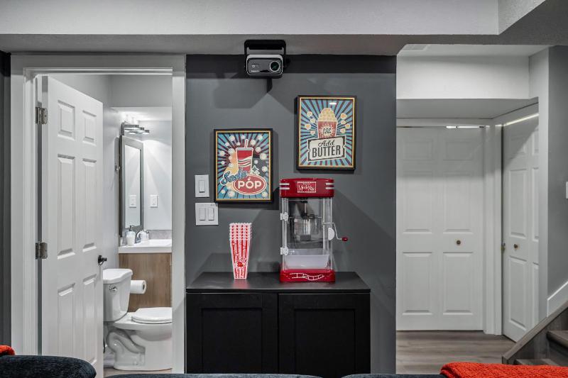 Hollywood Hideaway Sauna Home Theater BBQ - image 29