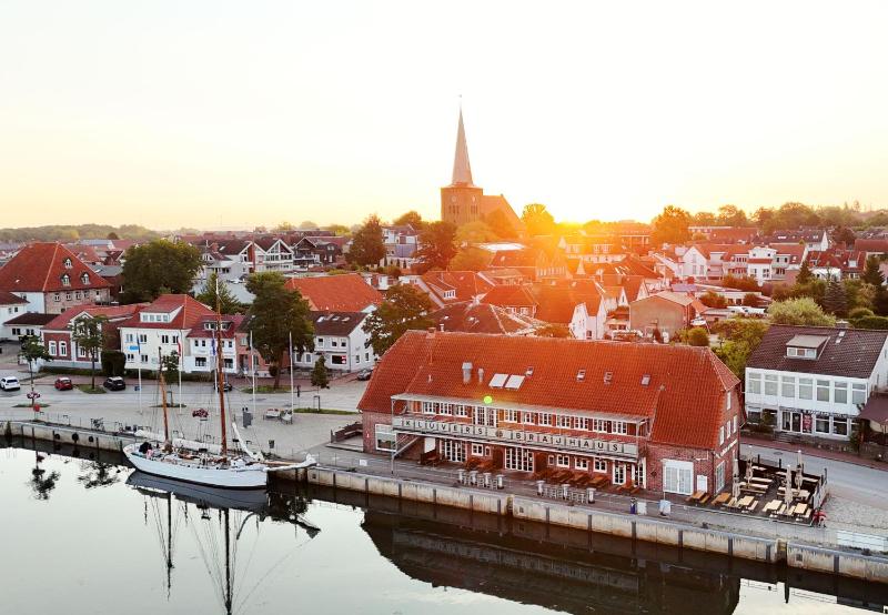 Romantische Ferienwohnung am Hafen mit gratis Bettwäsche-Paket und Terrasse - image 17