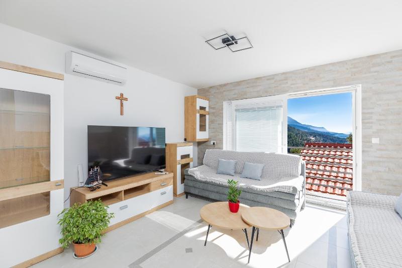Apartments with parking space Brela Makarska - 789 - image 25