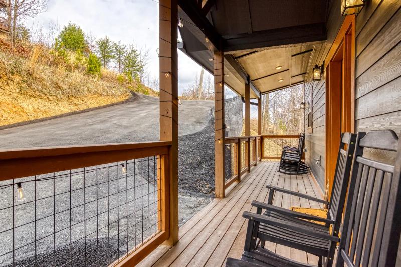 Longview Lodge - Mountain Views - image 12